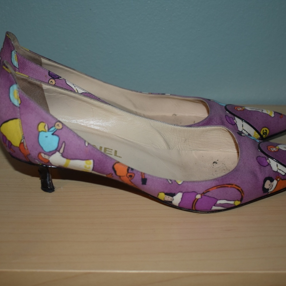 CHANEL Print Flats - Picture 2 of 4